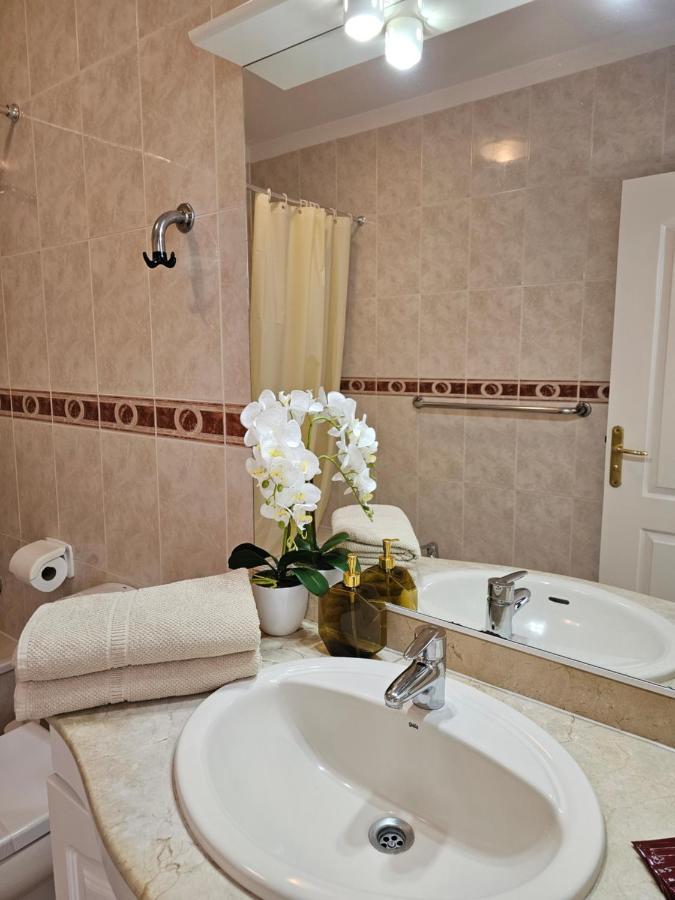 New Holiday Home Beautiful Sea View With Aircon, Costa Adeje Costa Adeje  Luaran gambar